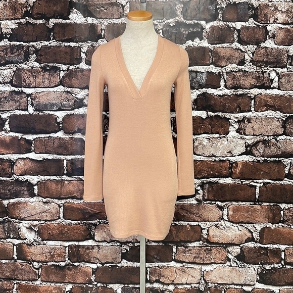 ARITZIA WILFRED FREE Dress Bodycon V-neck Long Sleeves Stretchy Size XS - Picture 3 of 16